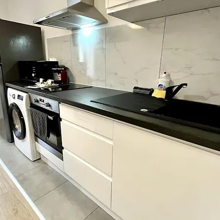 Superbe Au Centre Ville/balcon *