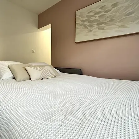 公寓 Superbe Au Centre Ville/balcon