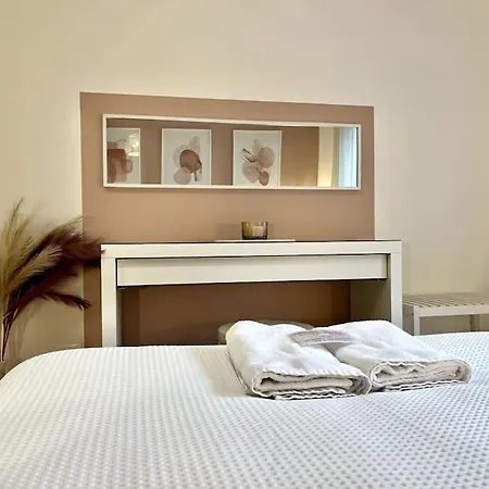 Superbe Au Centre Ville/balcon *